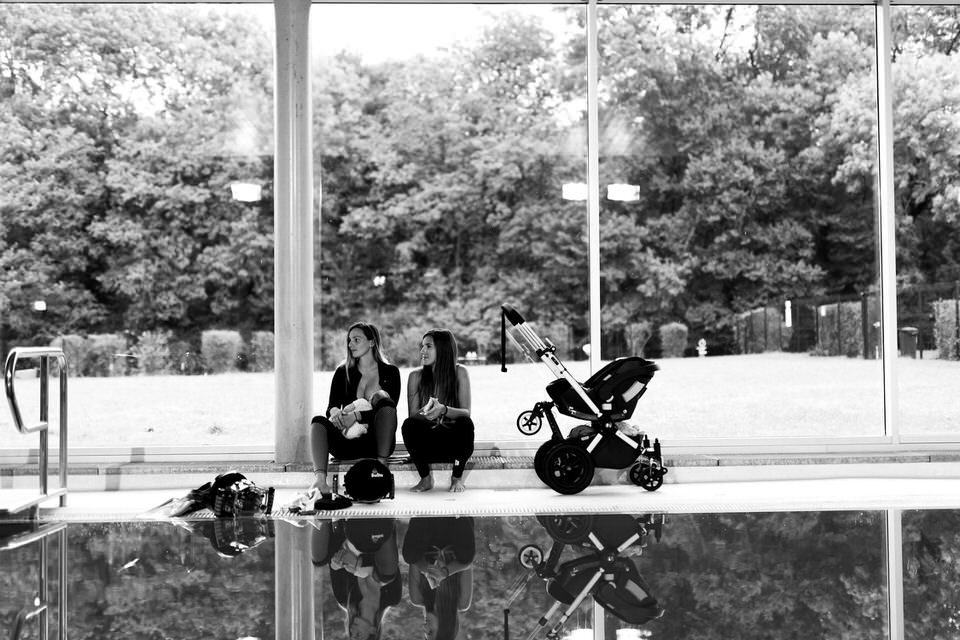 photo-aquatique-kelly-helard-mamans-célèbres-tfx